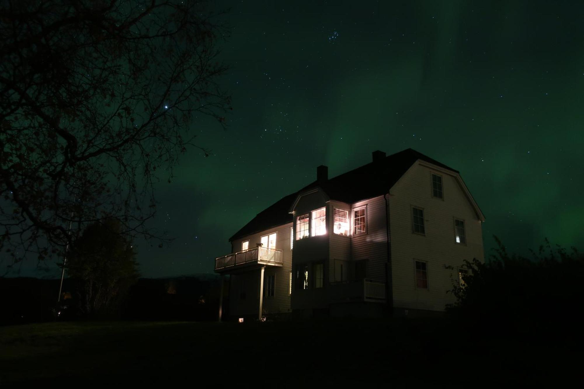 Farmroom With Sauna And Aurora ナルヴィク エクステリア 写真